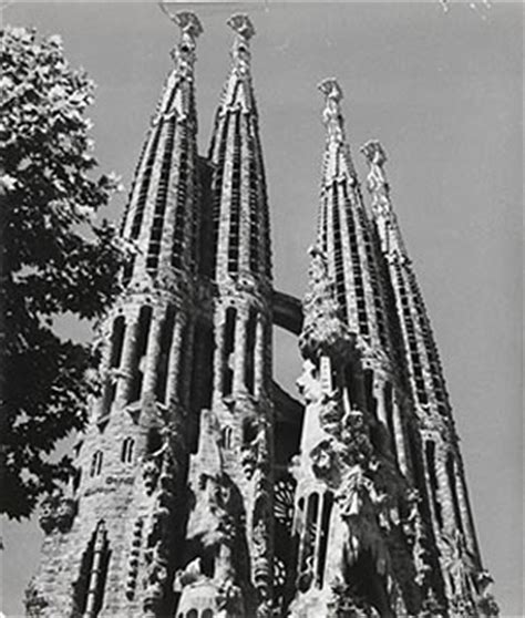 Sagrada Familia, Barcelona, 1968 « Jeanne Mandello: Photographer in Exile