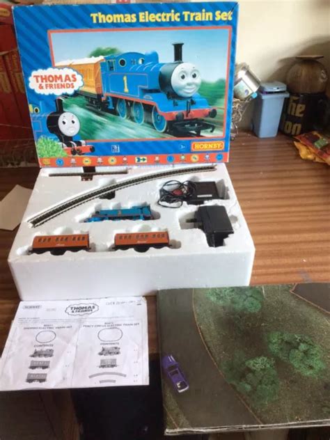 HORNBY THOMAS THE Tank Engine Electric Train Set R9071 39 99 PicClick UK