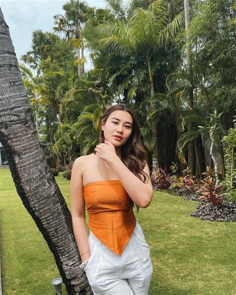 Makin Cantik Dan Hot Intip 8 Potret Aaliyah Massaid Pamer Body Goals Selama Liburan Di Bali