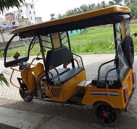 Three Wheeler Electric Rickshaw At Rs Mini Metro Electric