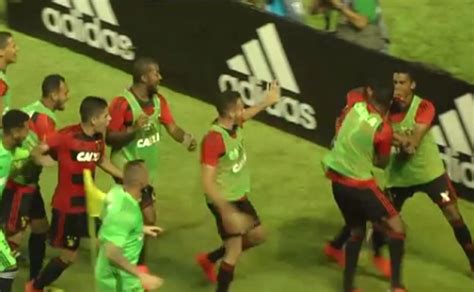 Sport Vira Sobre O Santa Em Jogo Eletrizante E Se Distancia Da Degola