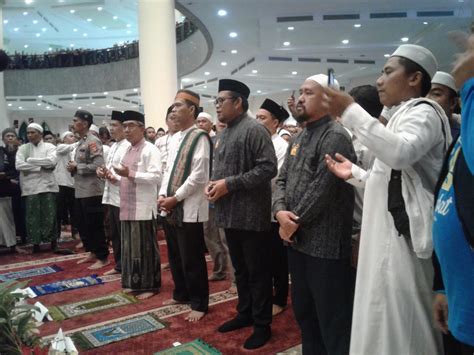 Bupati Dan Wabup Bersama Ribuan Umat Islam Hadiri Tablig Akbar UAS Di