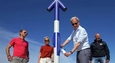 Zoetermeers Dagblad Dertig Nieuwe Stranddouches Aan De Haagse Kust