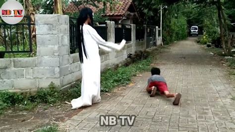 PRANK HANTU KUNTILANK Paling Jahil Gangguin Bocil Di Jalan Sampai