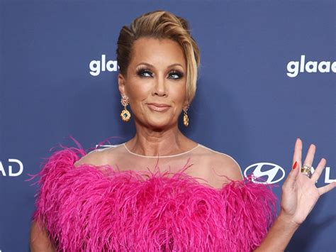 Vanessa Williams Addresses Viral Miss America Nude Scandal Years Later The Independent