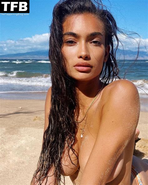 Kelly Gale Topless Telegraph