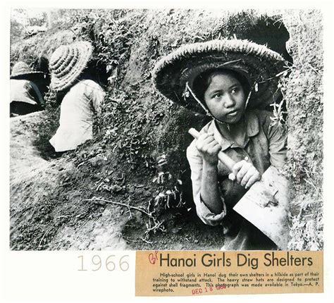 1966 North Vietnamese Girls In Hanoi Dig Their Own Shelter Flickr