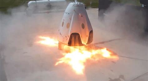 SpaceX Announces Its Plan to Land on a Dragon 2 Capsule Mars by 2018