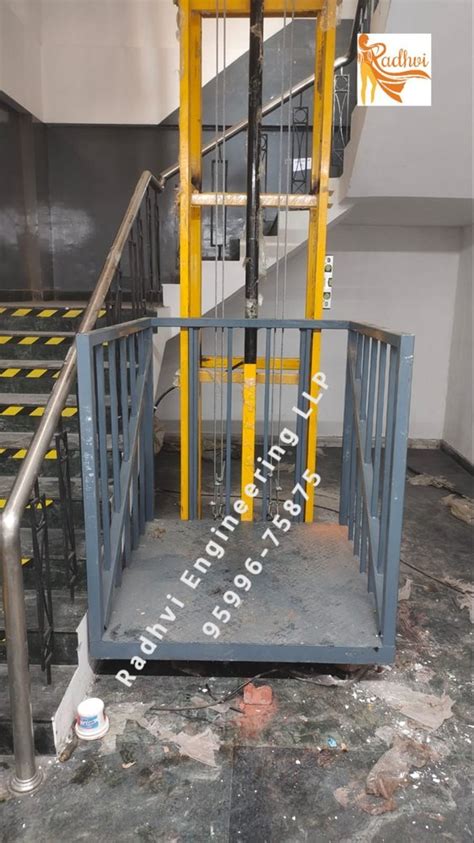 Single Mast Single Cylinder Wall Mounted Goods Lift Max Capacity