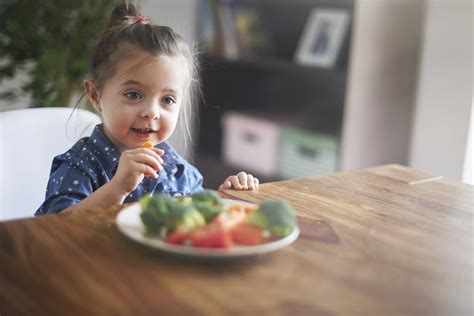 Santé Pour Rendre Un Enfant Heureux Surveillez Son Alimentation