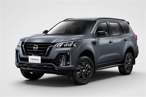 Putting The Sport In Suv Nissan Terra Sport Toyota Fortuner Gr S