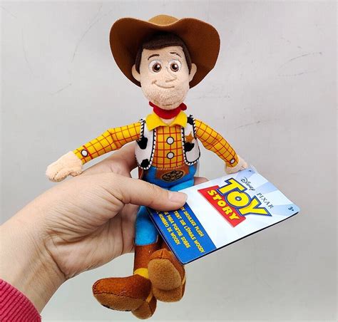 New Disney Pixar Toy Story Woody Magnetic Shoulder Pal Mini Plush