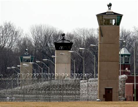 South Carolina Court Weighs Death Row Inmates Challenge To Firing