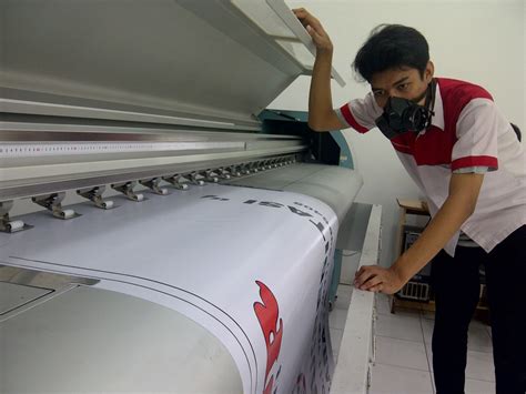 operator handal mesin