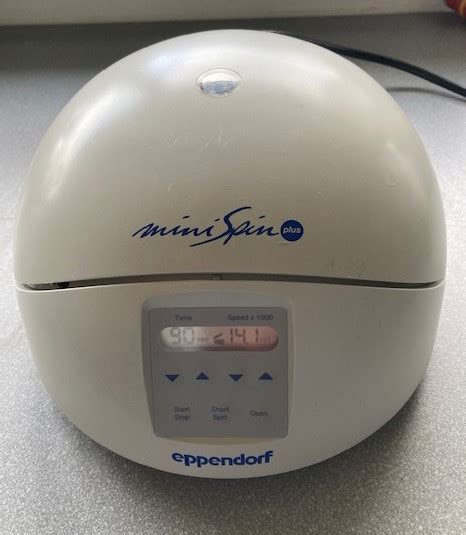 Eppendorf MiniSpin Plus Centrifuge LabMakelaar Benelux