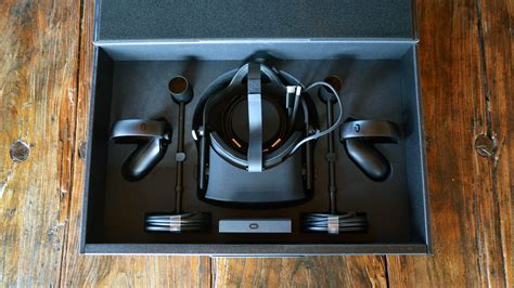 Closeup With New Oculus Rift Touch Bundle Ships With Improved Foam