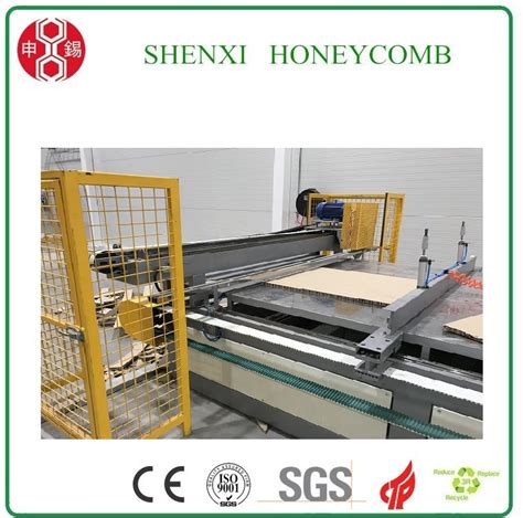 Easy Operate Full Automatic Honeycomb Panel Machine From China