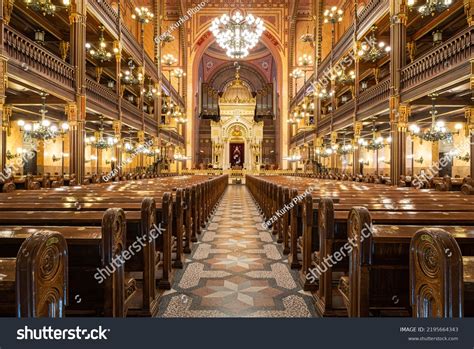 Synagogue Interior: Over 4,482 Royalty-Free Licensable Stock Photos ...