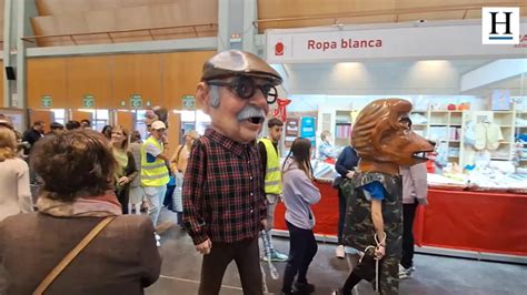 VIDEO Los cabezudos se han acercado al Rastrillo Aragón de la