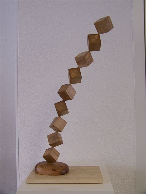 Dynamische Quader Kunst Art Holzkunst Wood Art Bildhauerei