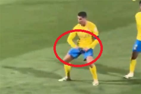 Kibice krzyczeli Messi Ronaldo nie wytrzymał Obsceniczny gest Tak