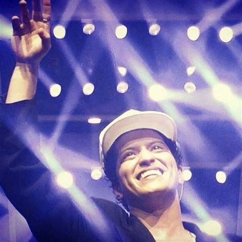 Pin By Alyssa Carrillo On Bruno Mars Bruno Mars Mars Bruno