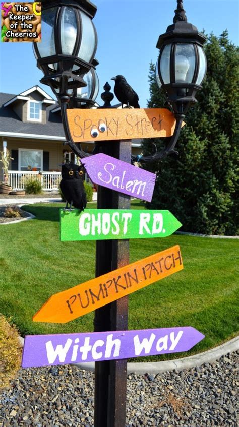 DIY Halloween Signs - The Scrap Shoppe