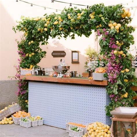 Pin By Mercia Silva On Decora O Lemon Themed Wedding Citrus Wedding