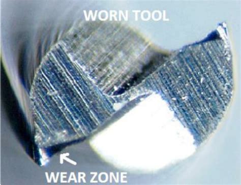 Stereoscopic Microscope Photography Of Tool Wear In Micro End Mills