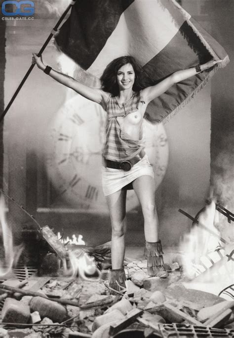 Louise Bourgoin Nude Pictures Onlyfans Leaks Playboy Photos Sex Scene Uncensored