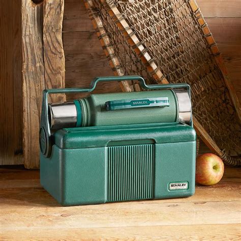 STANLEY CLASSIC LUNCH BOX & THERMOS: View 1 | Lunch box, Lunch box ...