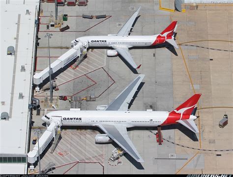 Boeing 767-336/ER - Qantas | Aviation Photo #1017142 | Airliners.net