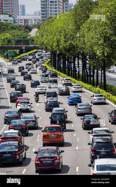 Vertical scene of heavy traffic on the road, Singapore Stock Photo - Alamy