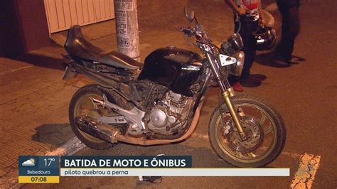 Motociclista Fica Ferido Ao Bater Na Traseira De Nibus Urbano Em