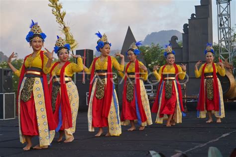 Pentas Seni Budaya DCF 2024 ANTARA Foto