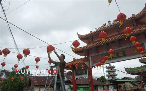 Perayaan Imlek Ribuan Lampion Hiasi Dabo Singkep Kutipan Berita