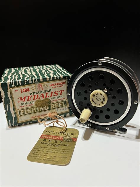 Pflueger 1494 Medalist Fly Reel Satin Gun Metal with Original Box Circa ...