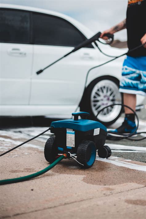 What Is The Cost Of Pressure Washing A Driveway Find Out Here