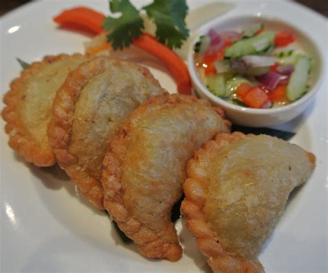 Curry Puffs Enthaice Thai Kitchen