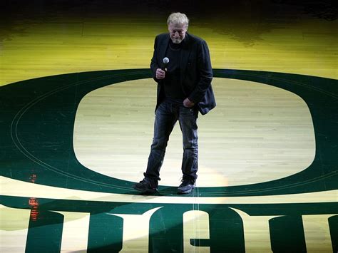 Nike founder Phil Knight profile - Business Insider