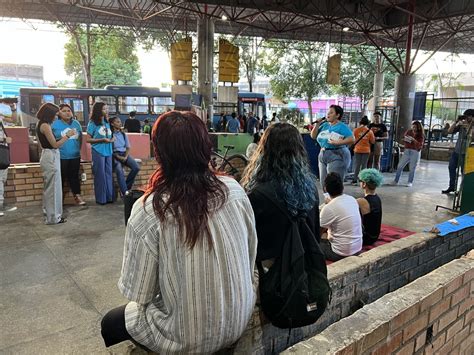 Moradores protestam contra aumento na tarifa de ônibus em Boa Vista