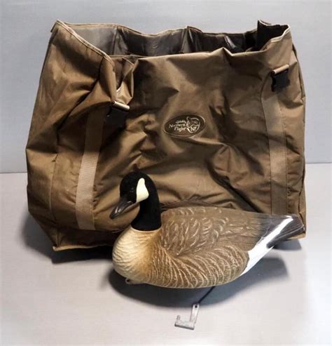 Bigfoot B2 Canadian Goose Full Body Floater Decoys Qty 6 In Carry Bag With Individual