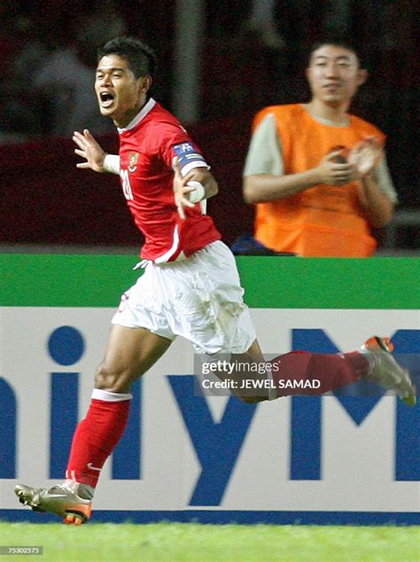indonesian bambang pamungkas celebrates  scoring  goal