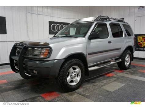 Silver Ice Metallic Nissan Xterra Se V X Photo