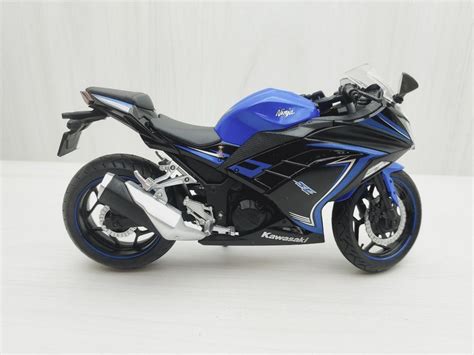 全新盒裝~112~川崎小忍者 Kawasaki Ninja 250 藍黑色 重型機車模型 書籍、休閒與玩具 玩具、公仔、桌遊在旋轉拍賣