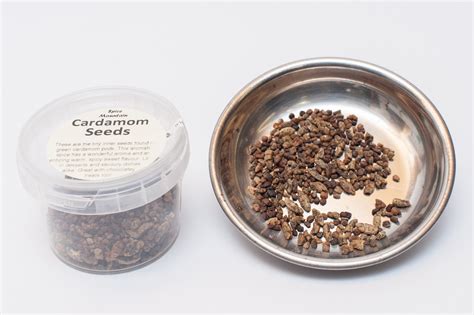 Cardamom Seeds - Spice Mountain