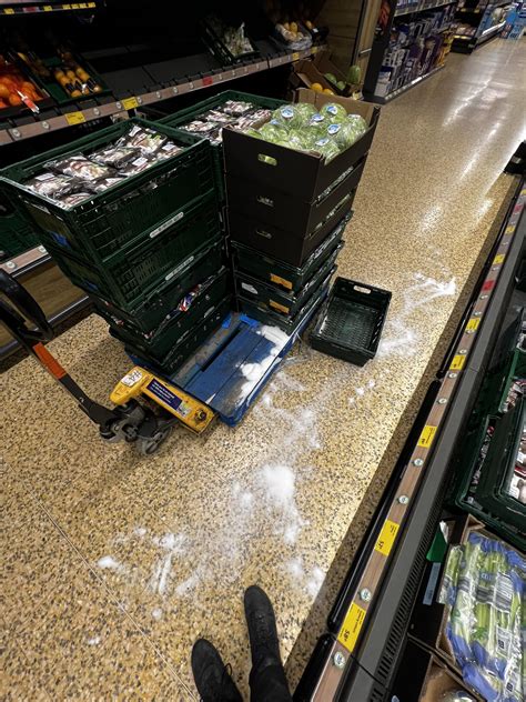 Why tho? : r/Aldi_employees