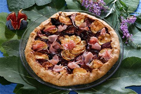 Tarte rustique aux figues miel et chèvre