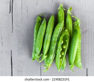 Best Empty Pea Pod Royalty Free Images Stock Photos Pictures