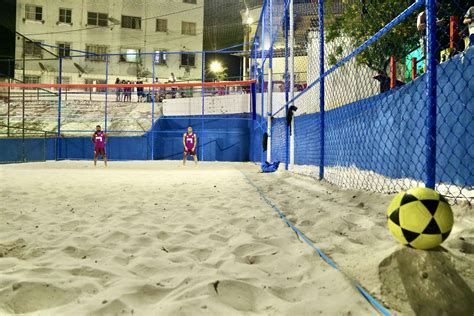 Quadras de areia são a nova opção de lazer em Salvador Bahia em Revista